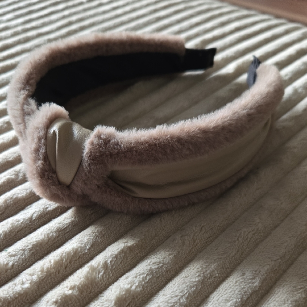 Twine And Love Furry Headband